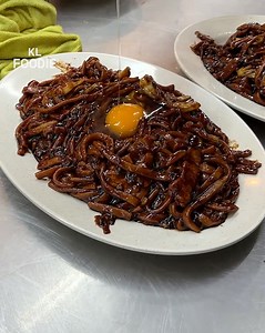 The Best Hokkien Mee. Full of Wok Hei! | KL Foodie