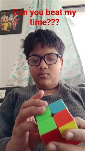 Solving 2by2 rubix cube #video #cube #3by3 #rubikscube #rubixcube #viral #viralvideo