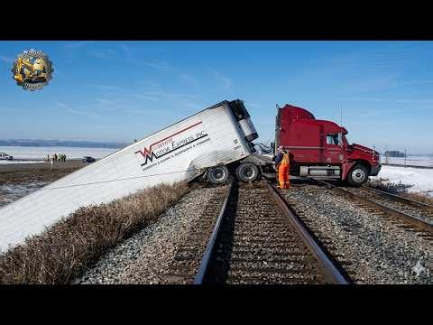 Idiots with Fast Trucks: Heavy Equipment Fails | Extreme Oversized Truck Transport #85