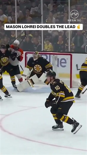 Mason Lohrei gives the Boston Bruins a 2-0 lead 👊