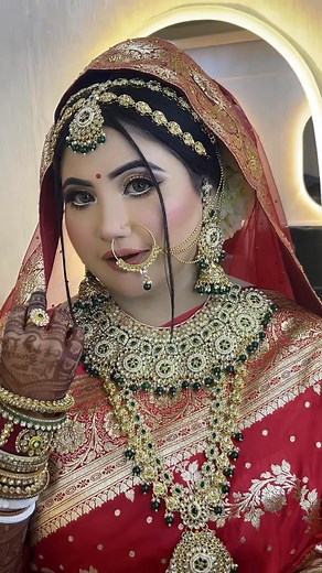 Say Mashallah👌🏻 ❤️Happy Red Bride❤️ ⚡️Makeover Done By Habib Tazkira’s 🥀 For any kind of bridal, reception and party makeup,please contact - 📞01611070703 📍Address : Equity Centrium,3rd floor,O.R Nizam Road,GEC,Ctg. | Habib Tazkira's