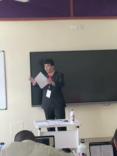 Adam slaying it in round 1 of the 2026 World Schools Debating Championship in Kenya! 👏🇲🇦🫡