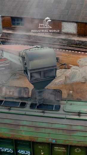 Titanium Ore Loading Process 🚂 Heavy Industrial Rail Operation