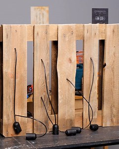 Budget Lamp From A Pallet | Science, Tech and Universe