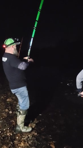 5 minutes after set up. Wish I would have got the clicker ripping. *teammuddhawgz* Nocturnal Nation Catfishing Hooks Takedown Rod Holders LLC KATFISH-Clothing | Chris Troup
