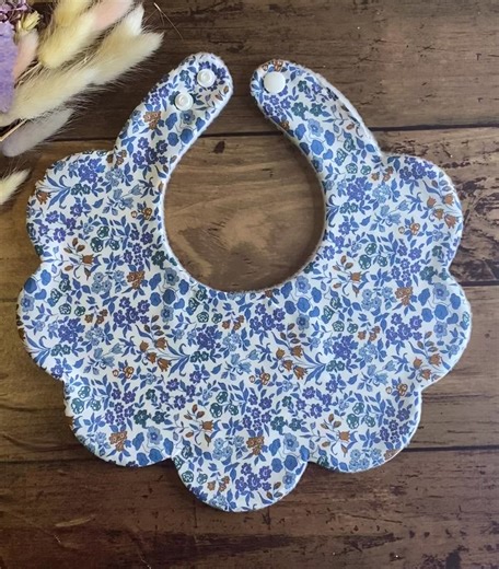 Flower Baby Bib Pattern Tutorial