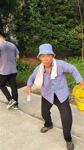 #LoveIncentiveProgram It's too dangerous to leave the car window open. #shortsfeed