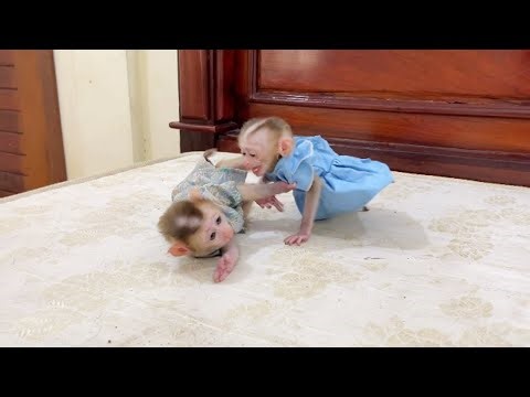 Ronaldo Enjoyed To Play But Selena Not Interesting But Still Crying For Mom