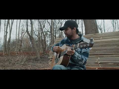 Mo Pitney - Ain't Bad For A Good Ol' Boy (Acoustic Video)