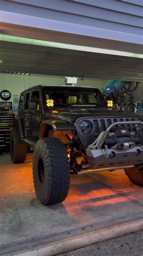 Steer where you see. See where you steer. #offroadlighting set up Share from IG@crawlhaus