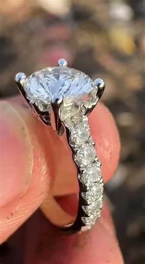 Digging Through City Trash… Then This Appeared #diamondring #diamond