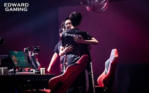 【EDG/ZmjjKK&Smoggy】“棋逢对手，势均力敌”