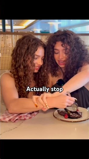 Kalogeras Sisters Go On The Biggest Cruise Ship In The World !