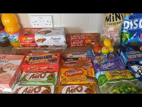 Farmfoods weekly shop. UK grocery haul or a family of 10.