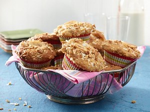 Banana Crunch Muffins Recipe | Food Network UK