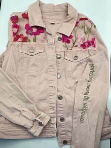 Embroidered Flower Pink Jean Jacket, Wildflower Embroidery on a Jean Jacket, Custom Finds. - Etsy