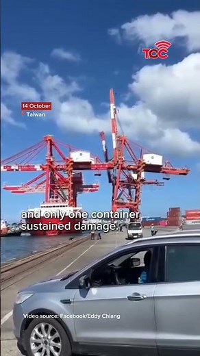 Crane collapse at Keelung Port after barge collision