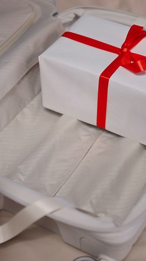 ✈️  El regalo perfecto que viaja contigo. www.samsonite.com.pe ️ +10% Adicional con el cupón ONLINE-10 麟 Elige 2 o más maletas y llévate 15% adicional + Envío gratis.  Hasta 6 cuotas sin interés o paga con YAPE | Samsonite | Facebook