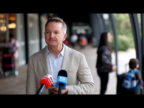 Chris Bowen slammed after reports 100 Sydney petrol stations running out of fuel