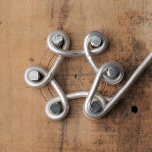 55K views · 46 reactions | Fabrication artisanale d'une broche à partir d'une fourchette et d'une pièce de monnaie 滋. | Brico Enfants | Facebook