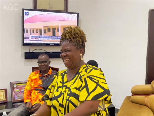 I received my younger brother, Bldr. Jerry Macarthy Kabiri, MNIOB, CEO of Macarthy Green Consult Ltd., alongside his people, at my Emekuku country home, where they paid me a warm courtesy visit. Those around me know how deeply I value enterprising and hardworking young men who deliberately apply themselves to excellence and clearly define their paths in their chosen fields. As elders and leaders, our responsibility is to do all within our capacity to provide an enabling environment for the young