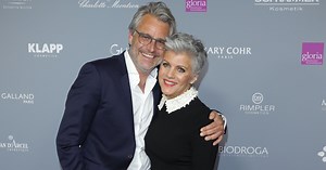 Sexy Lackmantel & gegelte Haare: So haben wir sie noch nie gesehen