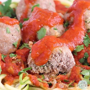 23K views · 94 reactions | Easy OVEN-BAKED Italian Whole30 Meatballs and Sauce with ground turkey and almond flour. A healthy, low-carb, gluten-free recipe that families love! Serve right away or keep warm in the crockpot! RECIPE HERE: https://www.wellplated.com/whole30-meatballs/ | Well Plated | Facebook