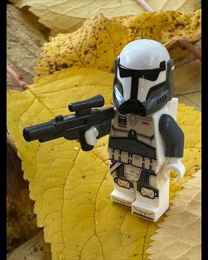 Lego Star Wars Moc: The Pursuit under the Yellow Leaves #legostarwars