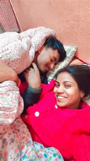 Miss Ragni88__🌹_🙏_🥰 on Instagram: "Laja ke baat karke batao 😄😄"