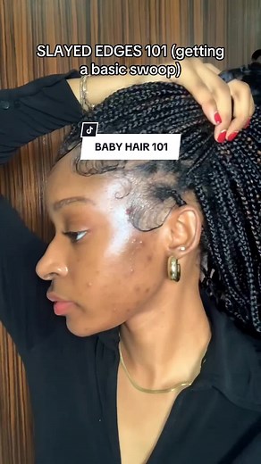 Watch me do my edges and learn xx Class 1: 1. Three step process- brush, hold, swoop 2. All has to do with the flick of the wrists 3. Start from the end/tail of the baby hairs, then brush the front into place 4. Practice makes perfect 😘 5. Collect more gel, if the one on your brush is finished (but don’t overpack) #hairtutorial #blackgirltiktok #blackgirlhairstyles #edgestutorial