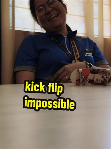 Fingerboard kick flip Fingerboard impossible #fingerboard #skateboarding#foryoupage #fypシ゚ #fingerboarding