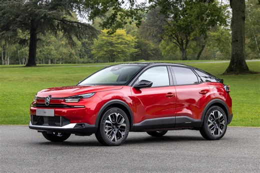 Citroën C4 et C4 X (2024). Les berlines restylées revoient leurs prix à la baisse