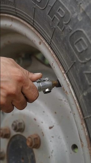 Tractor Tyre Lug Nut Tightening & Air Pressure Check | Field Maintenance Guide 🚜🌾