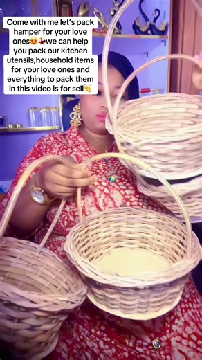 Come with me let’s pack hamper for your love ones😍💃we can help you pack our kitchen utensils,household items for your love ones and everything to pack them in this video is for sell👏. #fyppppppppppppppppppppppp #householditems #christams #abeokutavendors #souvenir