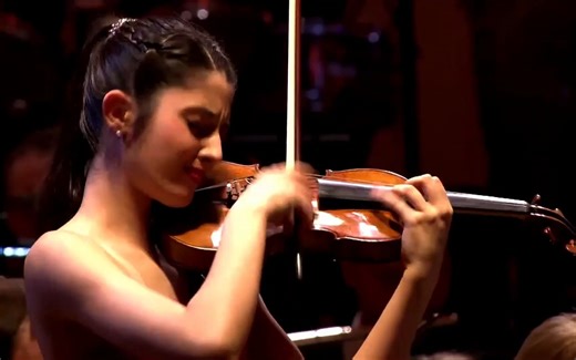 拉罗《西班牙交响曲》第一乐章，小提琴：玛丽亚·杜埃尼亚斯 Maria Duenas（17岁）