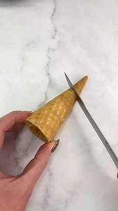 7.3M views · 16K reactions | 慄‍♀️ Sorting Hat Cupcakes 彩 These went a little bit viral last year….. 570 million views across the board! (It still blows my mind 勞) The full tutorial is now up on the blog so you can make your own Sorting Hat Cupcakes at home! 彩 Link in bio  #sortinghatcupcakes #harrypottercupcakes #cakedbyrach #cupcakedesigns #viralrecipe #halloweencupcakes | Caked By Rach | Facebook