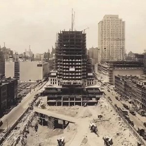 Then→Now⁣⁣⁣ At 850 feet high, 30 Rock is the tallest building in Rock Center and the 22nd tallest building in New York City. ⁣ | Rockefeller Center