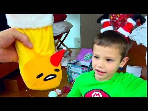 Мои Сингапурские подарки под ЕЛКОЙ / Видеонаблюдение засняло Деда Мороза в нашем Лондонском доме