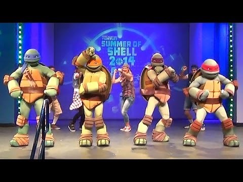 Teenage Mutant Ninja Turtles Turtle Power Show with April O'Neil, Nickelodeon Suites Resort