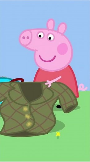 Peppa Makes a Scarecrow