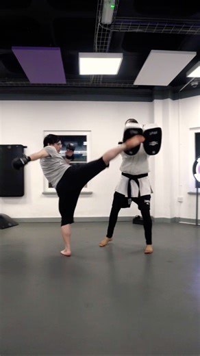 Catch your opponent out with these K1 Kickboxing & Karate Combos 🔥