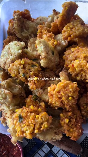 Warung makan mak wik buka jam 09:00 pagi-habisd yaa monggo diserbuu🥰 #warungmakanmakwik #purwosaribojonegoro #fypシ゚ #kulinerindonesia #kulinerbojonegoro