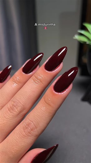Samara Sanggi on Instagram: "E essa combinação 😲🤌🏻 • Café brasileiro • Rebu Id do Mercado Livre XZSQAW-WTYT No dia 9/9 há ofertas exclusivas por 24 h no Mercado Livre Ah e vocês podem se cadastrar no programa de Afiliados e Criadores do Mercado Livre E ganhe por suas vendas e/ou pelas visualizações dos seus vídeos Você não vai ficar de fora né ✨ @mercadolivre #MercadoLivre #DataDupla #unhas #nails #unhasnaturais #esmaltes #unhasperfeitas #unhasbelas #unhaslindas #nailsnailsnails #unhaschiques