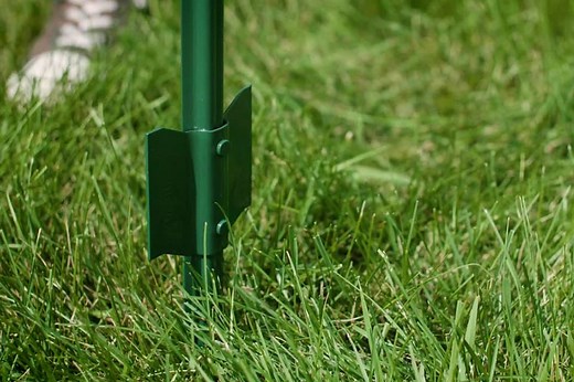 Comment PLANTER des PIQUETS de Clôture en Fer ? Guide 2026
