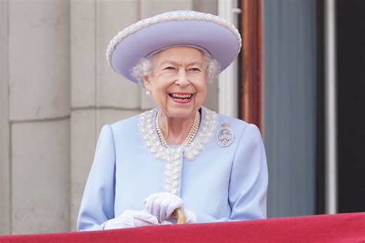 Queen Elizabeth's Platinum Jubilee Portrait: There's Nothing Random About It