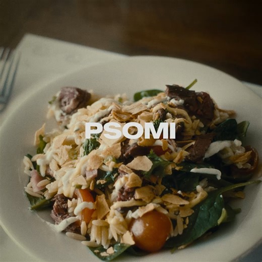 Locally sourced for the Krewe 🍽️ Chef Christina Theofilos of Psomi created a Greek-inspired skirt steak bowl with orzo, feta, tzatziki and more. Available in select sections at Raymond James Stadium on Sunday. | Tampa Bay Buccaneers