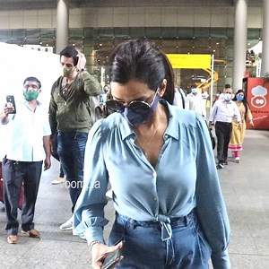 803K views · 175 shares | Airport pe celebrities ki baarish朗 Akshay...