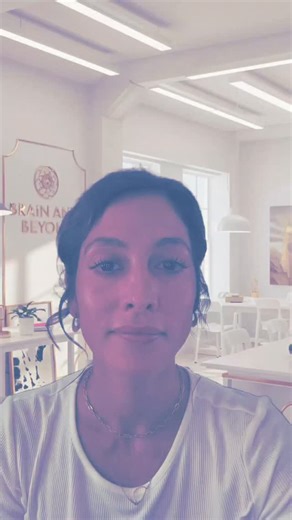 Dr. Christy Kestner, PhD | Brain and Beyond on Instagram: "Ever heard a loud bang while falling asleep? 🧠💥 It can be Exploding Head Syndrome… a rare parasomnia where the brain creates sudden explosive sounds during sleep transitions. Scary… but not dangerous. 🧠 More rare brain disorders coming this week! References: PMIDs: 24907167, 32862013, 33551876, 30544141 #neuroscience #parasomnia #explodingheadsyndrome #sleepdisorders #brainhealth #BrainAndBeyond"