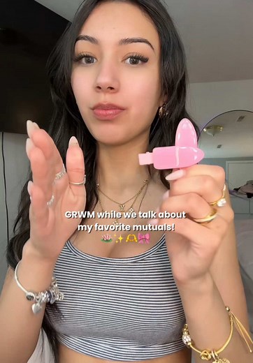 Perfecting Your GRWM Routine with Friends