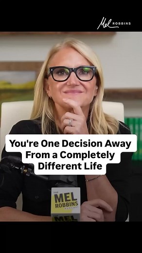 You are only ONE decision away from a completely different life. Action kills fear. If you're sitting around nervous and waiting, use the 5-second rule by counting down 5-4-3-2-1 and spring yourself into action. Check out this full episode of Framgängspodden with @Alexander Pärleros now! 🎧